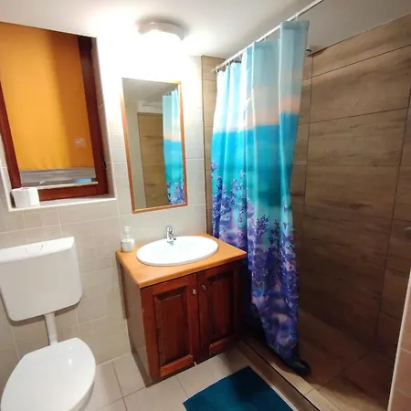 בית הארחה Gyarmati Panzio & Etterem 3*